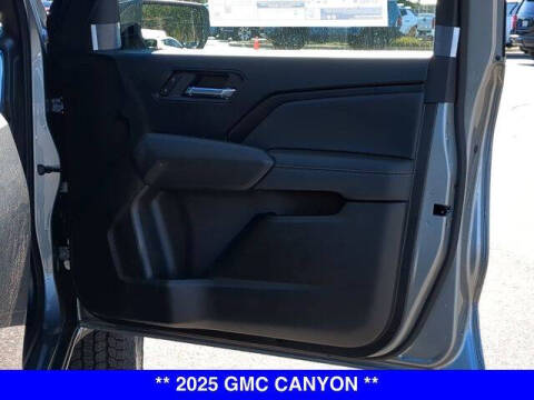 2025 GMC Canyon Elevation