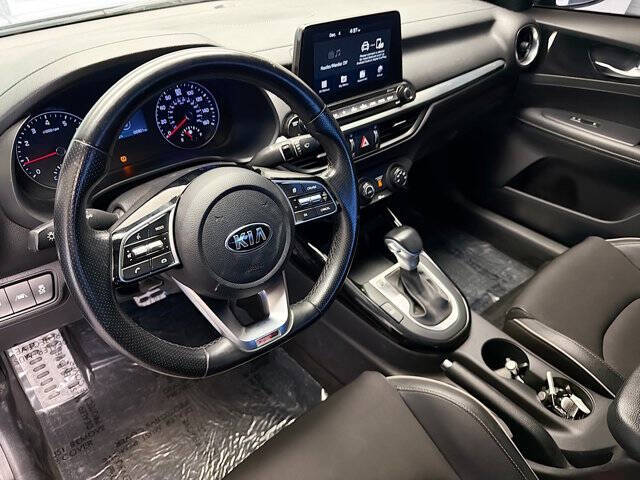 2021 Kia Forte GT Line