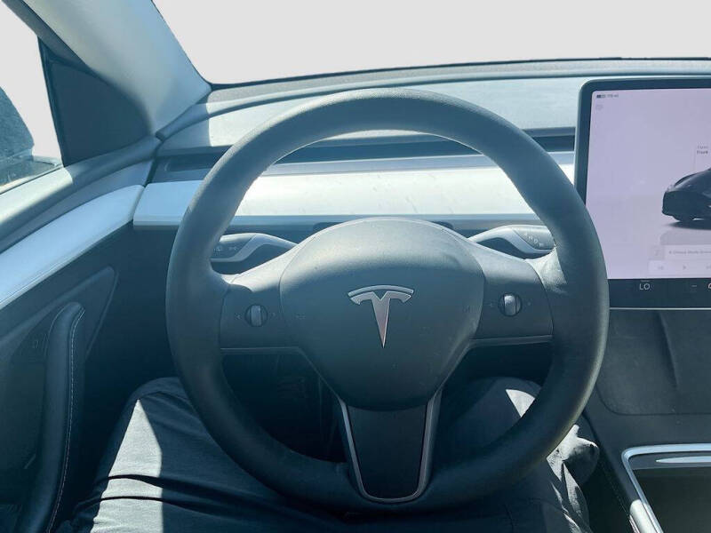2024 Tesla Model Y Long Range