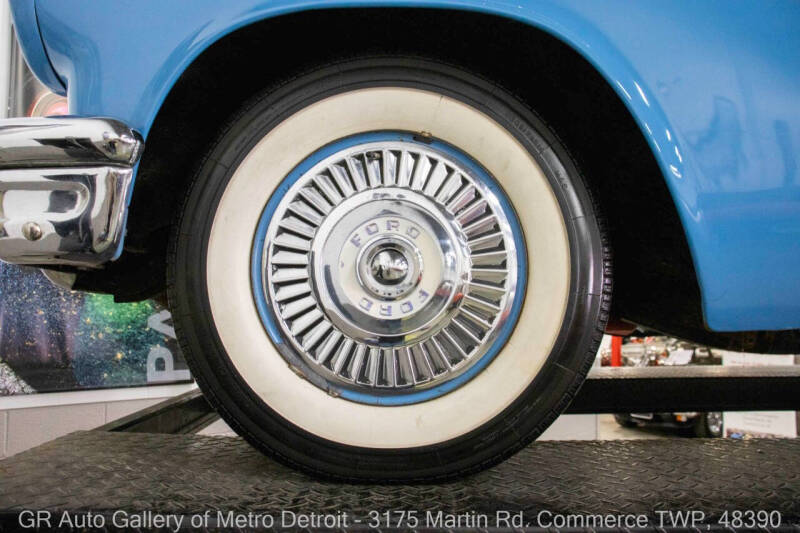 1957 Ford Thunderbird