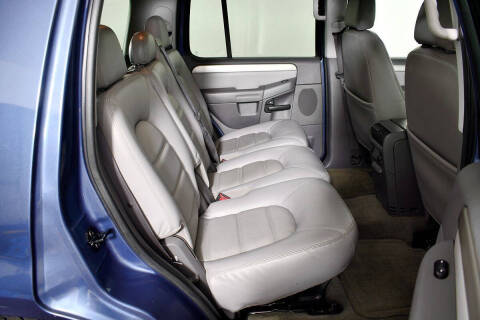 2004 Ford Explorer XLT