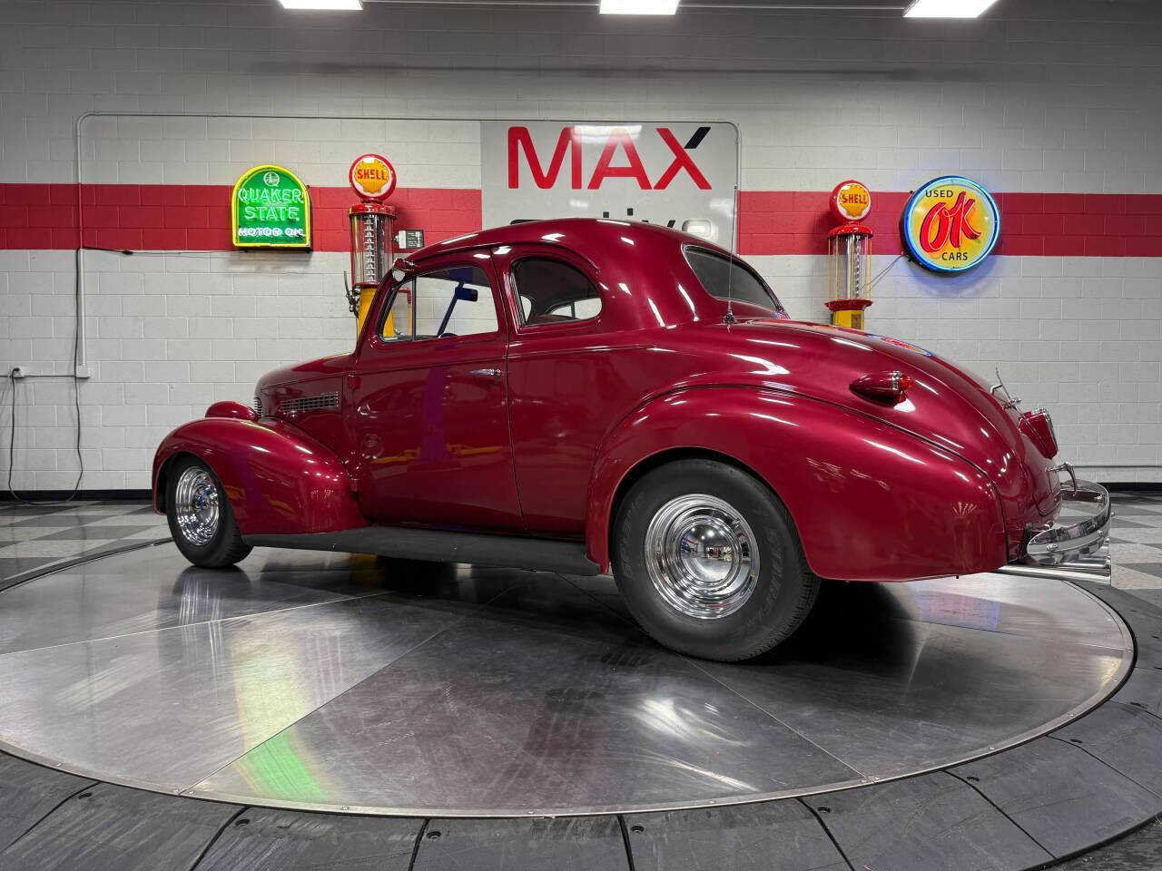 1939 Chevrolet Coupe 18