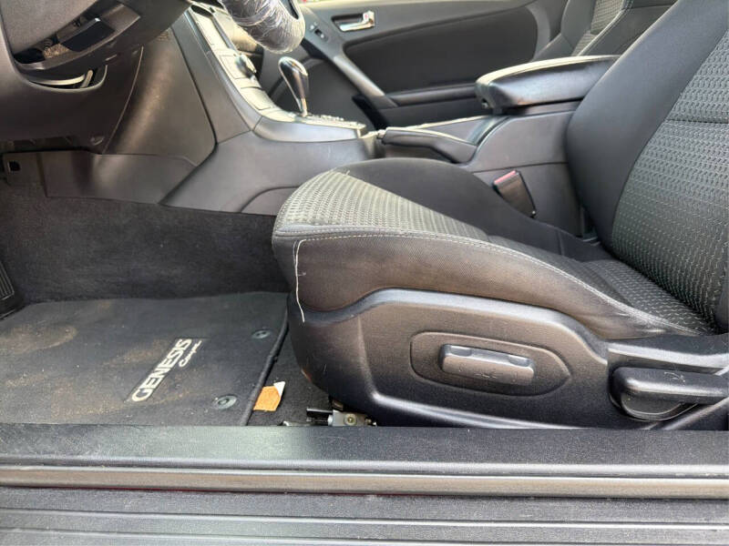 2011 Hyundai Genesis Coupe