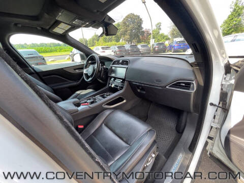 2019 Jaguar F-PACE S