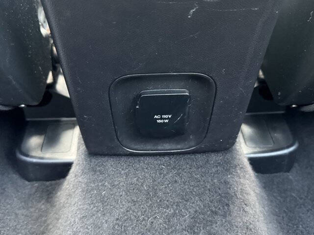 2020 Ford Escape Hybrid Titanium