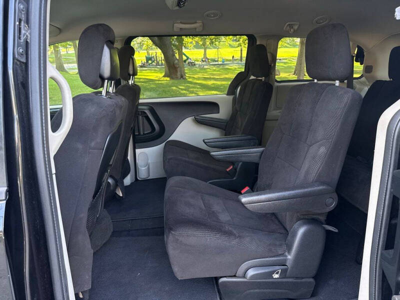 2013 Dodge Grand Caravan SE