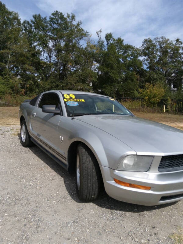 2009 Ford Mustang V6 Deluxe