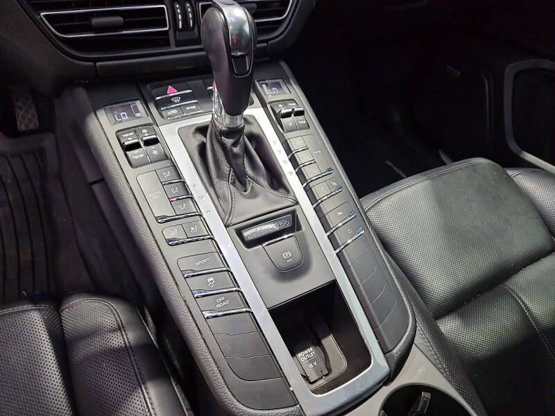 2019 Porsche Macan S