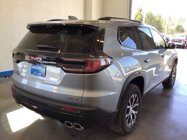 2025 GMC Acadia AT4