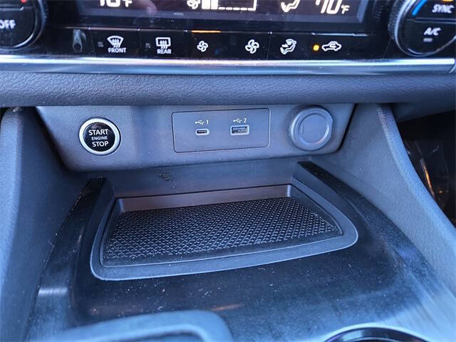 2022 Nissan Rogue SV