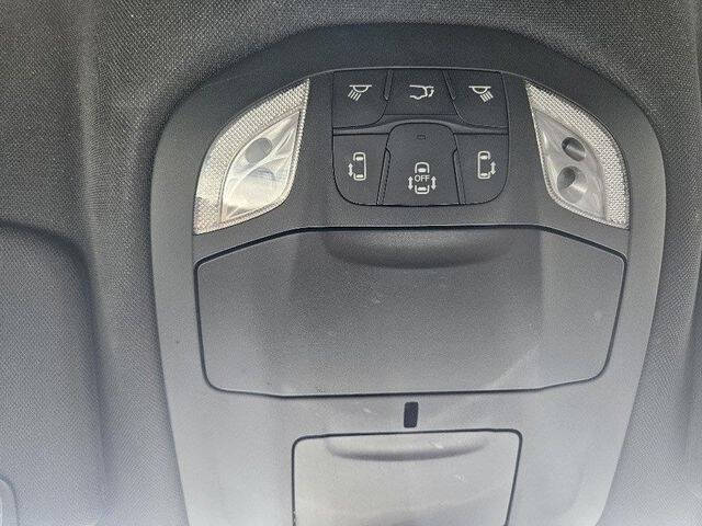 2024 Chrysler Pacifica Touring