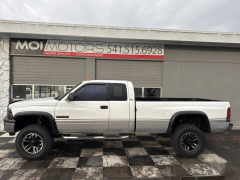 2000 Dodge Ram 2500 for sale at Moi Motors in Eugene OR