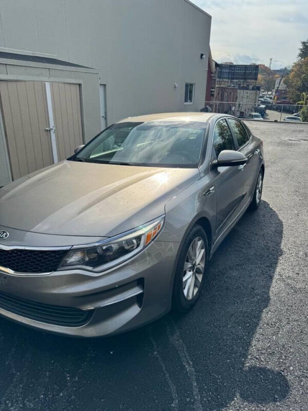 2016 Kia Optima LX photo 2