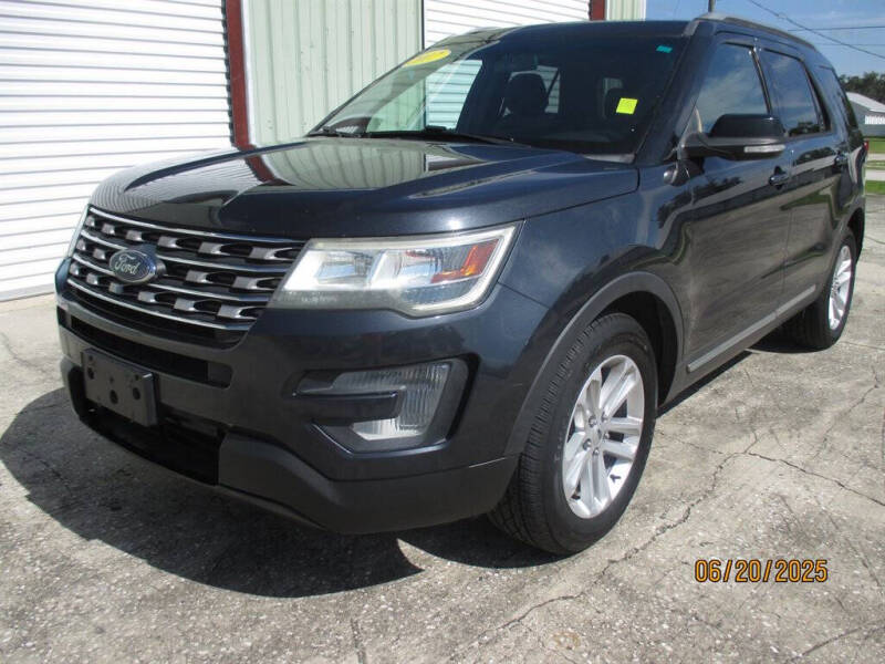 2017 Ford Explorer XLT's photo