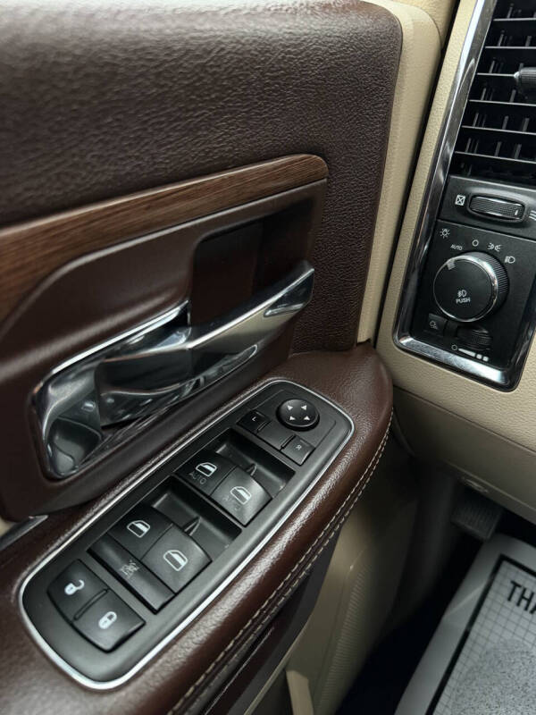 2013 RAM 3500 Laramie