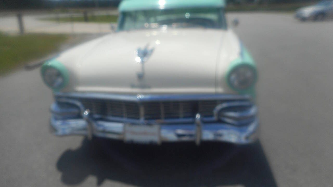 1956 Ford Victoria 12