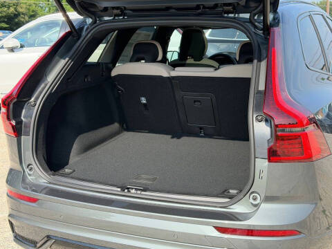 2026 Volvo XC60 B5 Core