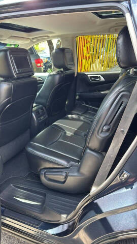 2015 Nissan Pathfinder Platinum