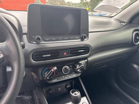 2022 Hyundai Kona SEL