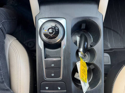 2020 Ford Escape Titanium