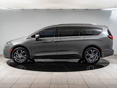 2024 Chrysler Pacifica Pinnacle