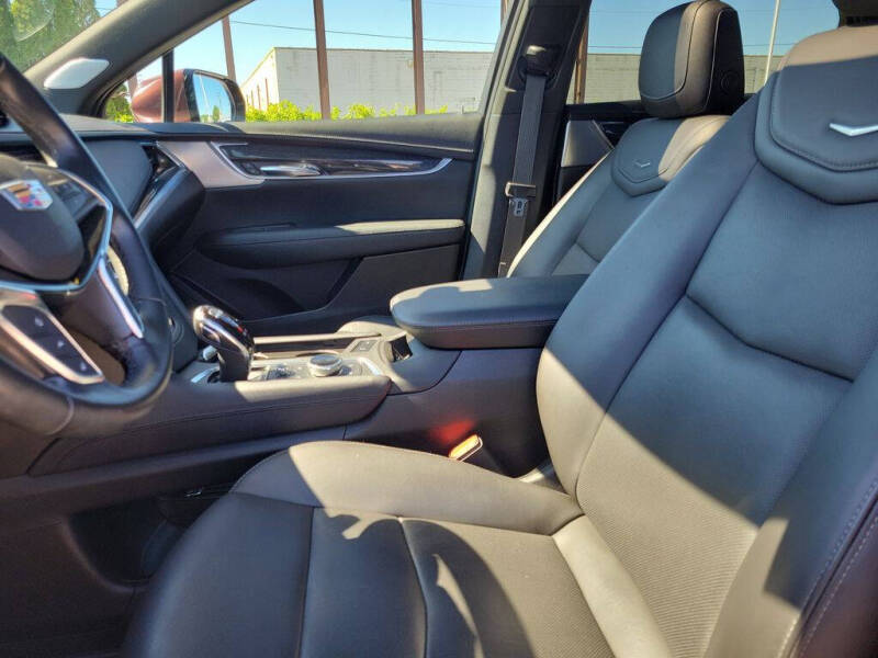 2022 Cadillac XT5 Premium Luxury