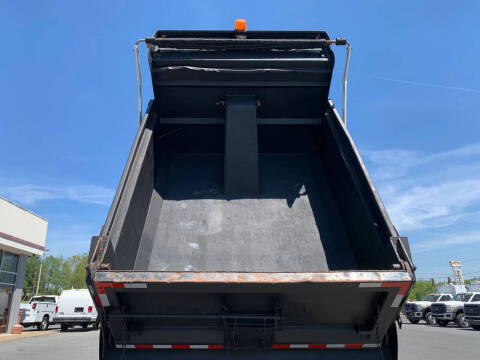 2016 Freightliner M2 106