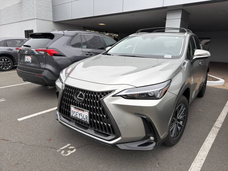 2025 Lexus NX 350h Premium