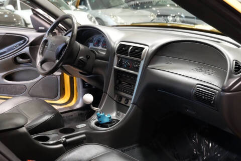 2003 Ford Mustang Mach 1 Premium