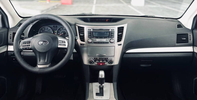 2013 Subaru Outback 2.5i Premium