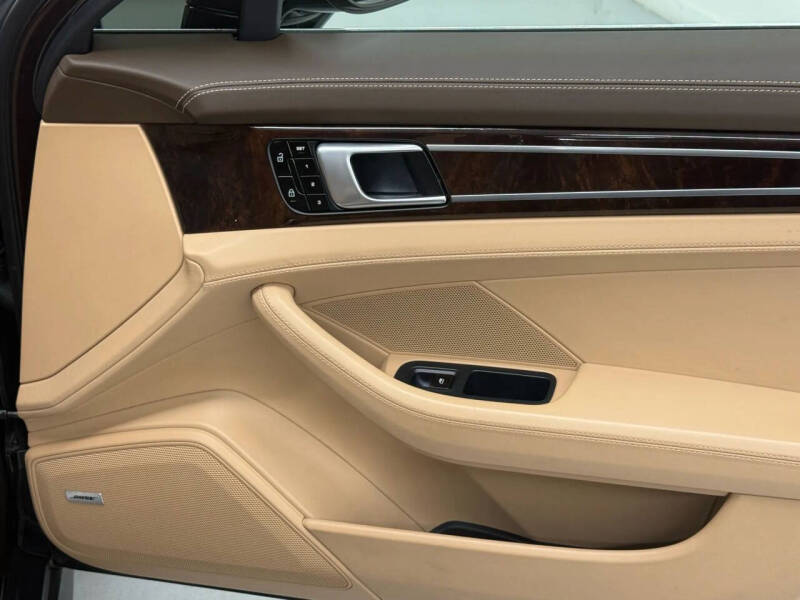 2020 Porsche Panamera