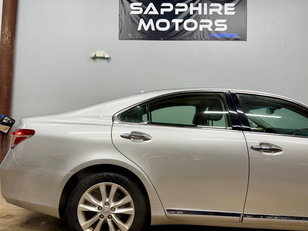 2011 Lexus ES 350 for sale at Sapphire Motors in Gurnee, IL