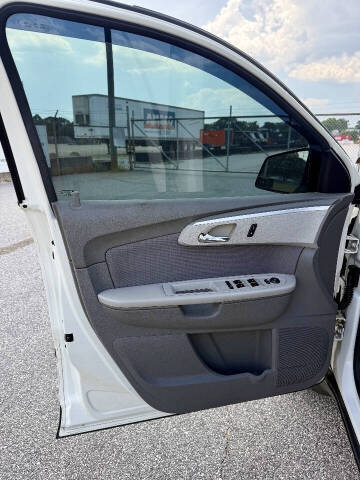 2012 Chevrolet Traverse LS
