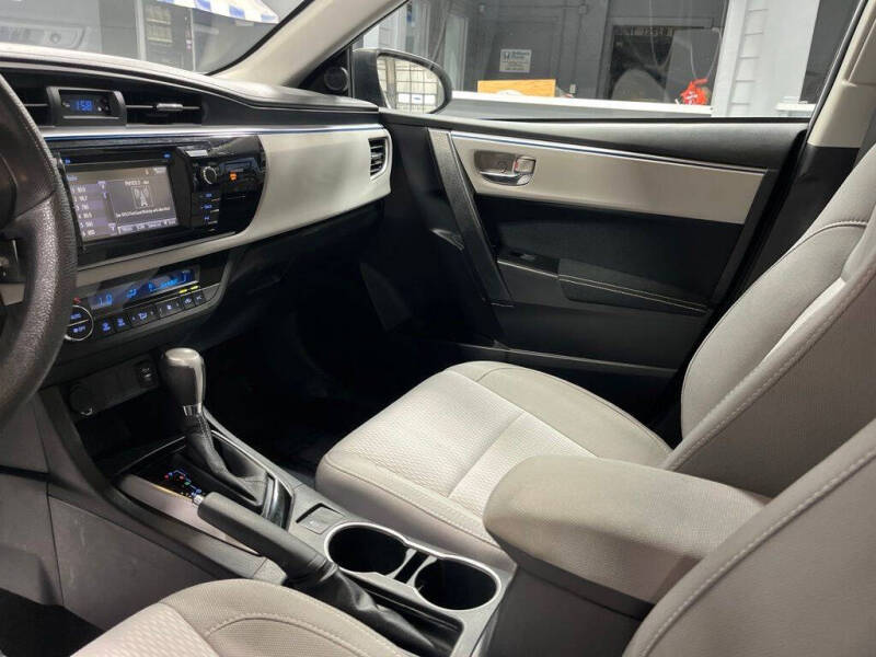 2015 Toyota Corolla LE Plus