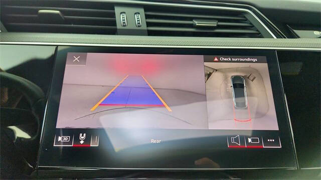 2023 Audi e-tron S Sportback quattro Prestige