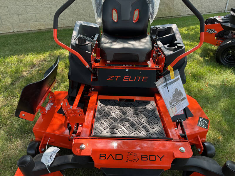 2025 Bad Boy ZT Elite 60” Kawasaki