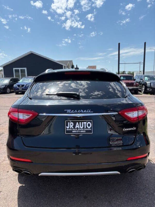 2017 Maserati Levante