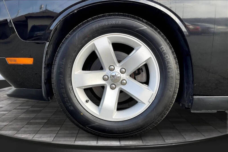 2012 Dodge Challenger SXT