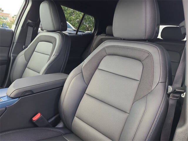 2026 Chevrolet Equinox EV LT 2