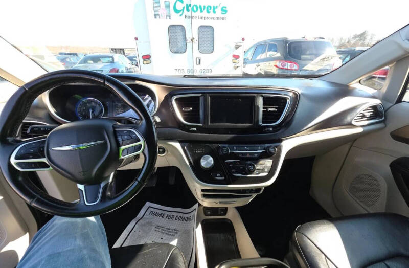 2018 Chrysler Pacifica Touring L