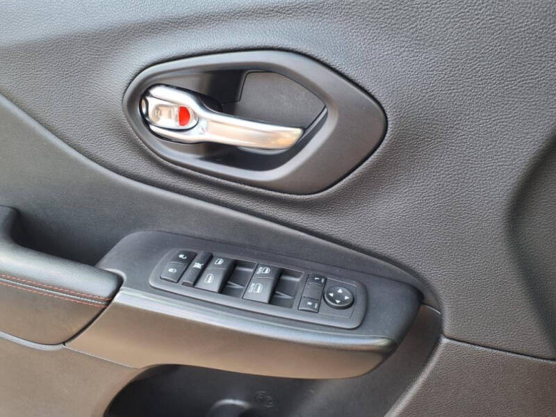 2021 Jeep Cherokee Trailhawk