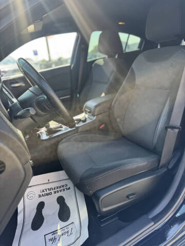 2015 Dodge Charger SE