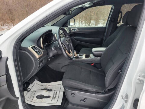 2017 Jeep Grand Cherokee Laredo