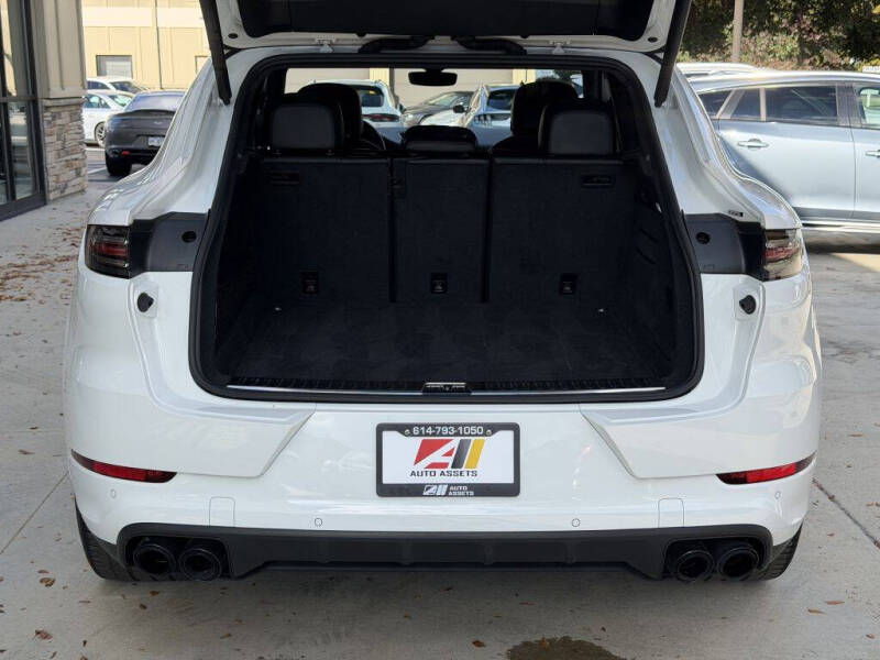 2022 Porsche Cayenne Coupe