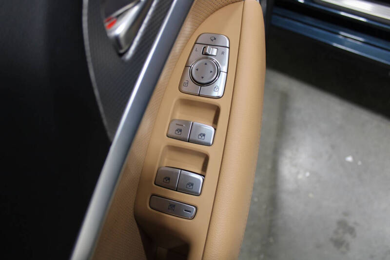 2022 Genesis G70