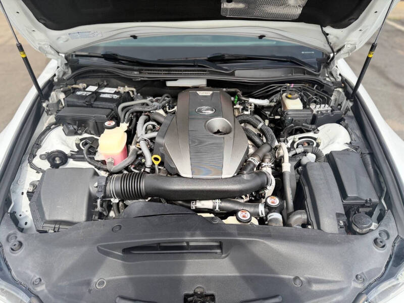 2017 Lexus IS 200t