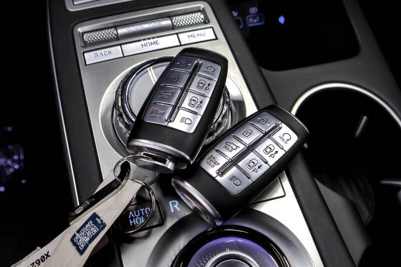 2022 Genesis GV70 2.5T Standard