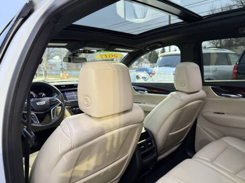 2017 Cadillac XT5 Luxury