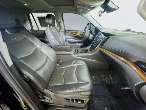 2020 Cadillac Escalade Luxury