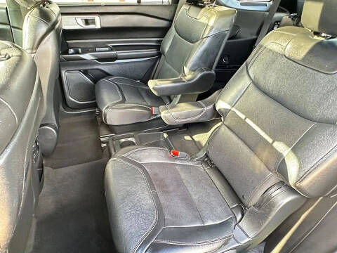 2020 Ford Explorer ST